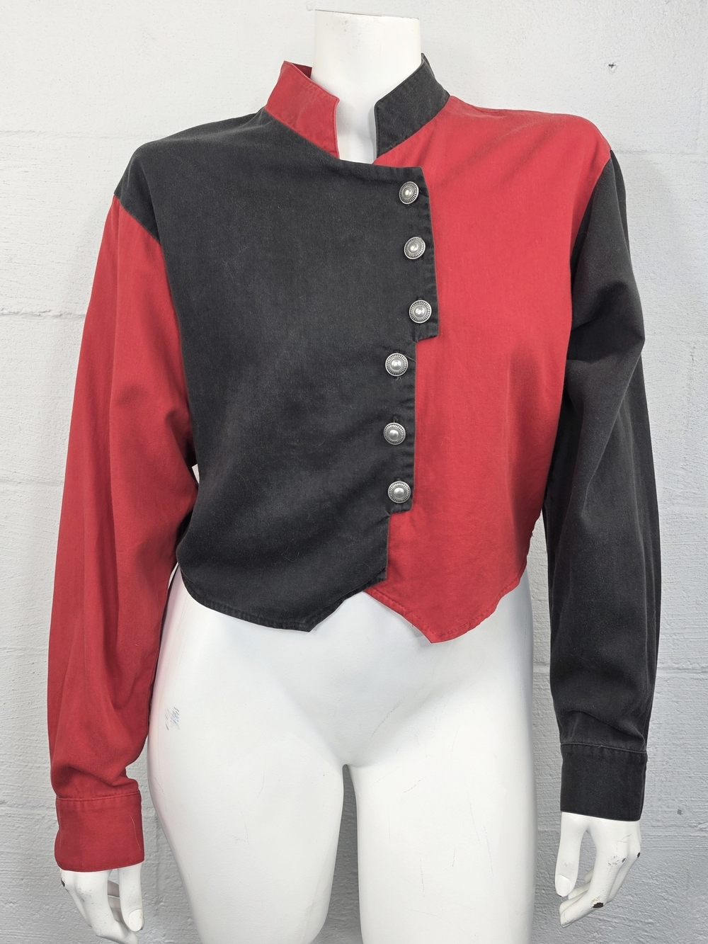 Banjo Women's Vintage Two-Tone Red & Black Asymmetric Button Shacket